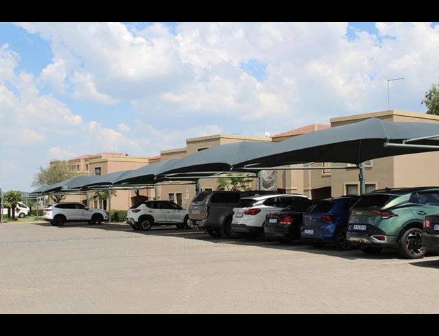 2 BEDROOM APARTMENT FOR SALE IN JANSEN PARK